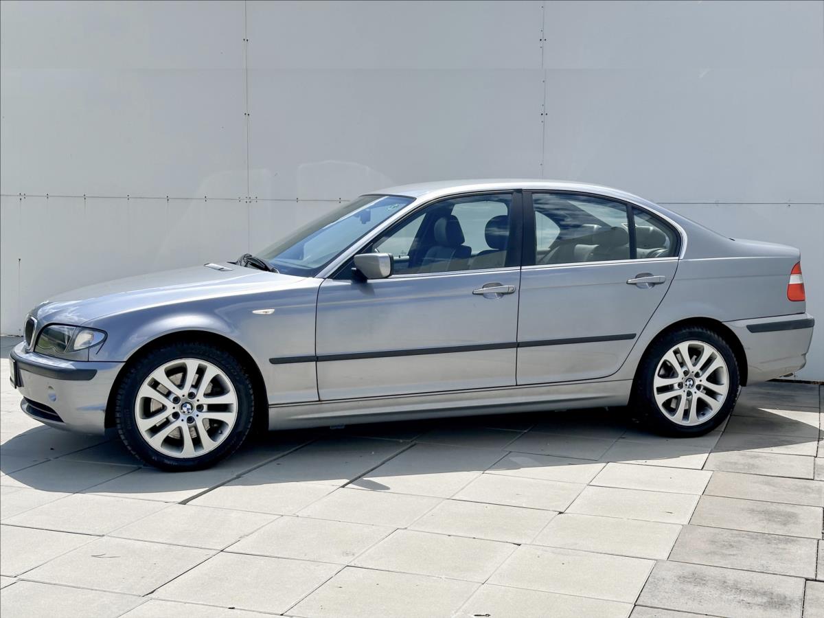 BMW Řada 3 3,0 330d Xdrive, Xenony